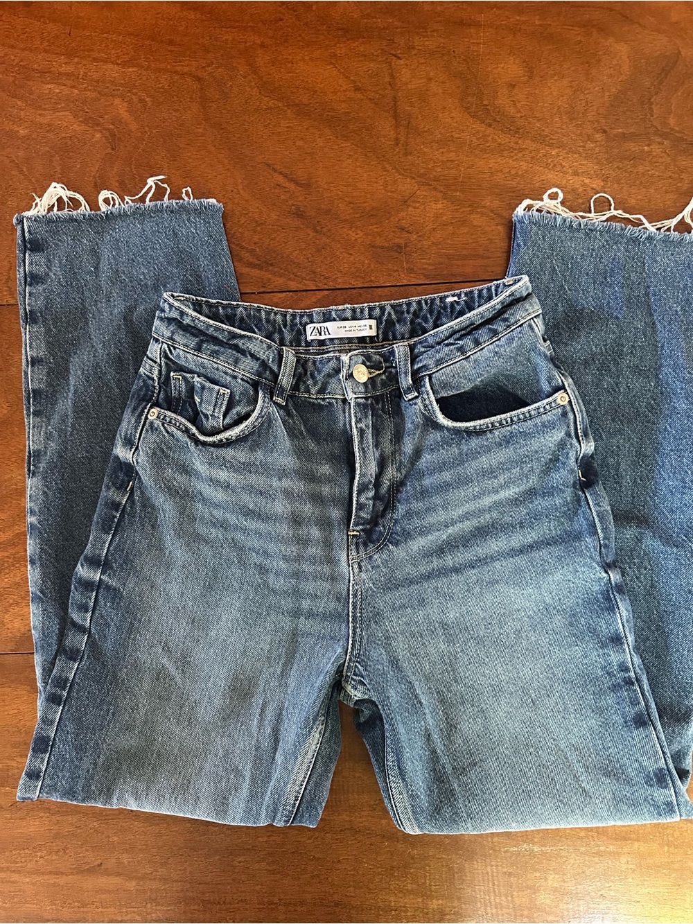 Zara High Rise Cropped Straight Leg Jeans Women’s Size 4 Blue Raw Hem 27x28